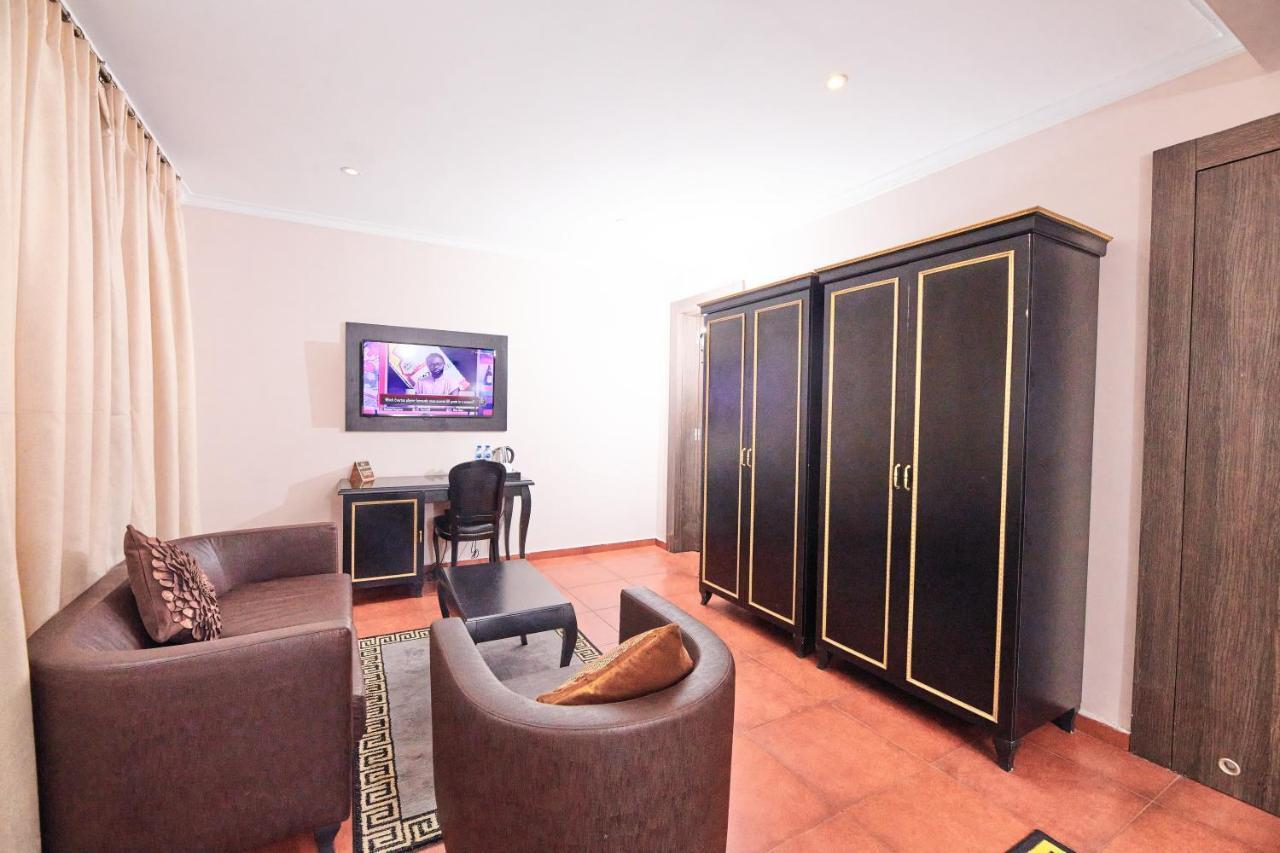Oak Haven Hotel & Suites Port Harcourt Εξωτερικό φωτογραφία